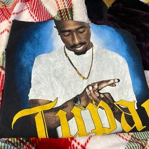 Tupac t-shirt